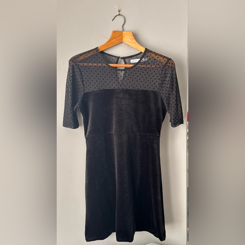 ✌️4 for $20✌️ VERO velour dress
